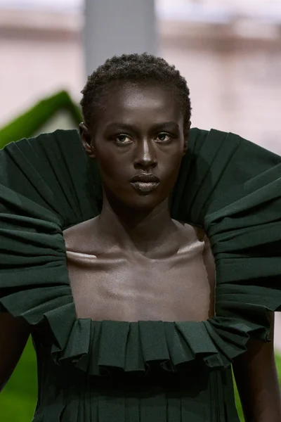 Look 128